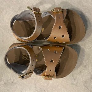 Toddler girl saltwater rose gold sandals